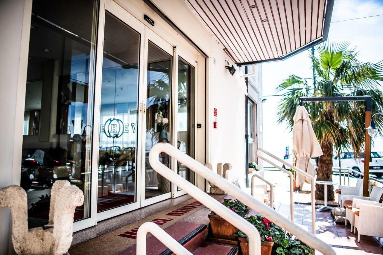 Hotel West End Alassio Exterior photo